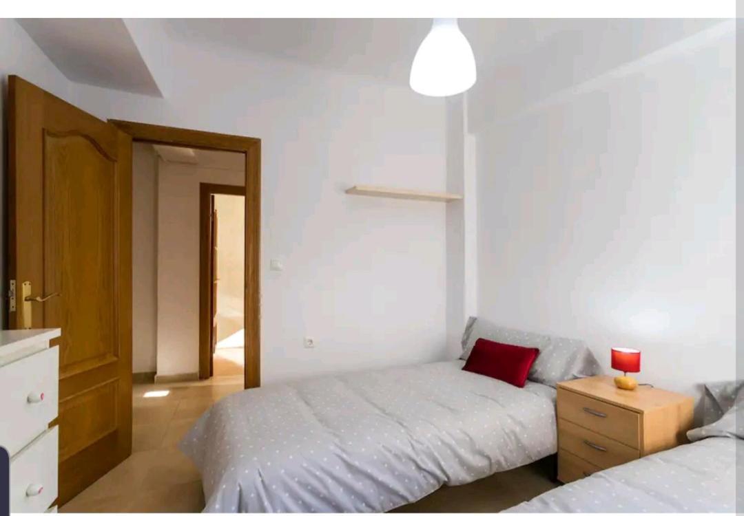 Apartamento Coqueto A Un Minuto De La Explanada Alicante Luaran gambar